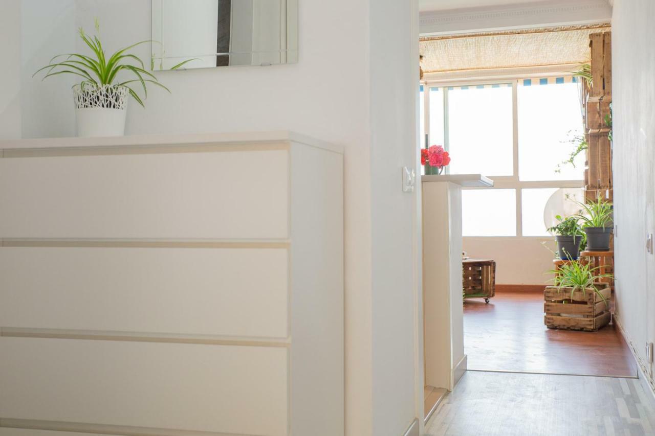 Oasis Alicante Apartment ภายนอก รูปภาพ